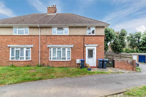 Bramble Close, Worthing 2 bed flat for sale