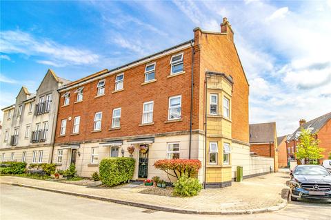 Muirfield, Swindon SN25 3 bed end of terrace house for sale
