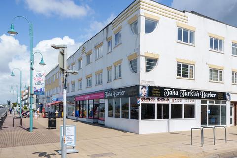 Solent Court Mansions... 2 bed flat for sale