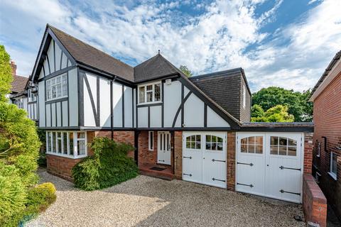 67 Sandringham Road, Penn, Wolverhampton 4 bed detached house for sale