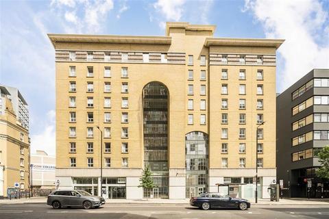 Commercial Road, London E1 2 bed flat for sale