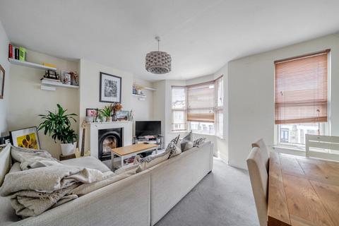 Darfield Road, Brockley, London, SE4 3 bed flat for sale