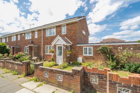 Heyes Drive, Southampton, Hampshire 2 bed end of terrace house for sale