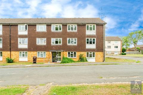 Pightle Crescent, Buckinghamshire MK18 2 bed apartment for sale
