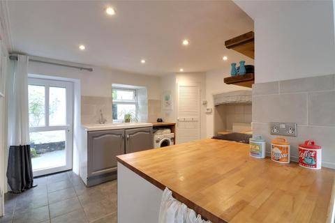 Mill Street, Torrington, Devon, EX38 3 bed terraced house for sale