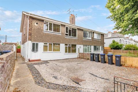 South Farm Road, Worthing 2 bed flat for sale