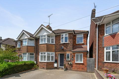 Hitchin Road, Luton, LU2 3 bed semi