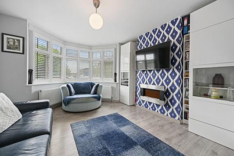Hitchin Road, Luton, LU2 3 bed semi