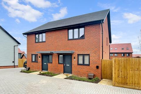 Ash Corner, Shrivenham, SN6 2 bed semi