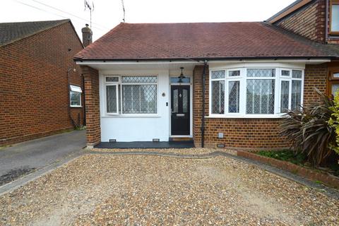 Craven Close, Rochford 2 bed semi