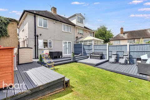Shelley Avenue, Clifton 3 bed semi