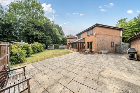 Water View, Surrey RH6 4 bed detached house for sale
