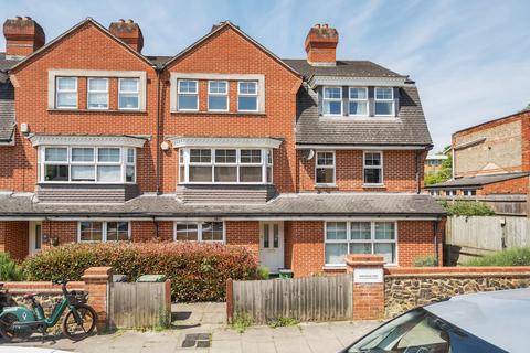 Queensthorpe Road, London 4 bed house for sale