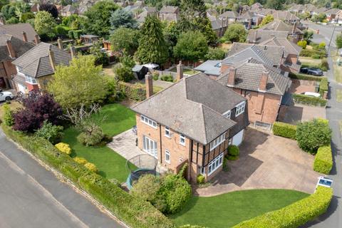 Oadby, Leicestershire LE2 4 bed detached house for sale