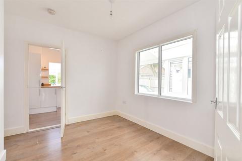 Slindon Avenue, Peacehaven BN10 3 bed detached bungalow for sale
