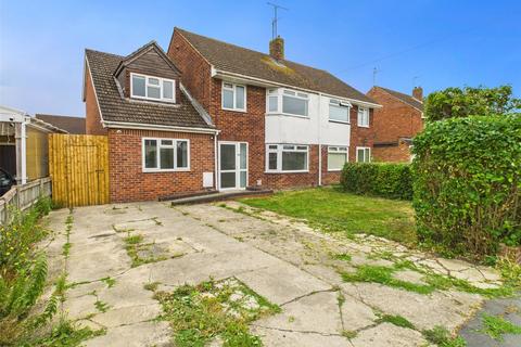 Paygrove Lane, Longlevens... 5 bed semi