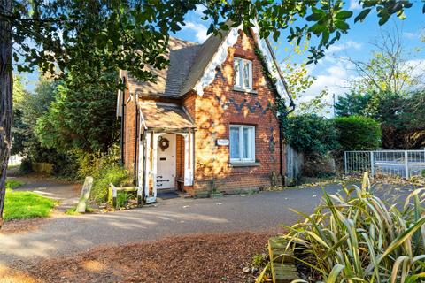 Kingsnympton Park, Kingston upon... 2 bed detached house for sale