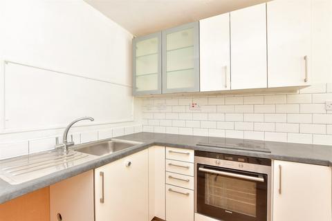 St. Peter's Park Road, Broadstairs, Kent 2 bed apartment for sale