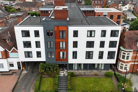 16 Queens Road, Coventry CV1 2 bed flat for sale