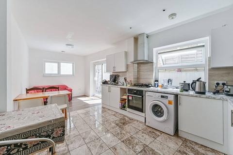 Roydene Road, Plumstead, London, SE18 3 bed end of terrace house for sale