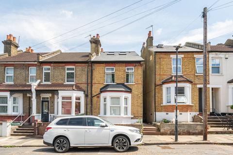 Roydene Road, Plumstead, London, SE18 3 bed end of terrace house for sale
