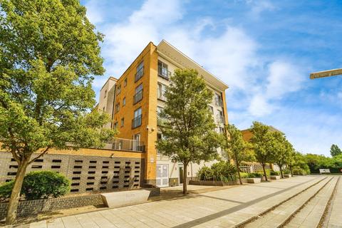 Taywood Road, Northolt UB5 2 bed apartment for sale