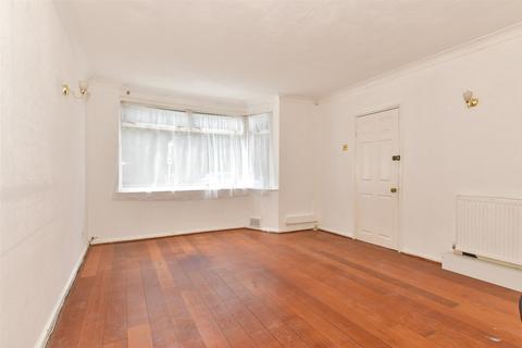 Rochester Drive, Bexley DA5 4 bed semi