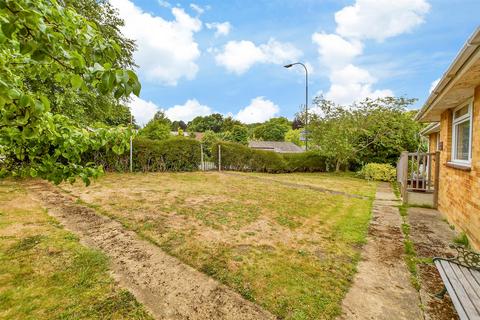 Nicholas Close, Brading PO36 3 bed detached bungalow for sale