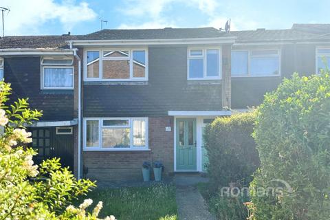 Barrie Road, Farnham, Surrey 3 bed terraced house for sale