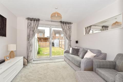 Hazelhurst Crescent, Horsham RH12 2 bed end of terrace house for sale
