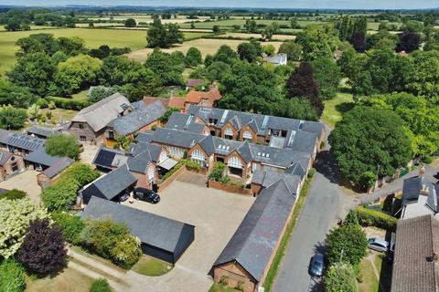Dashwood Court, Aston Rowant 3 bed terraced house for sale