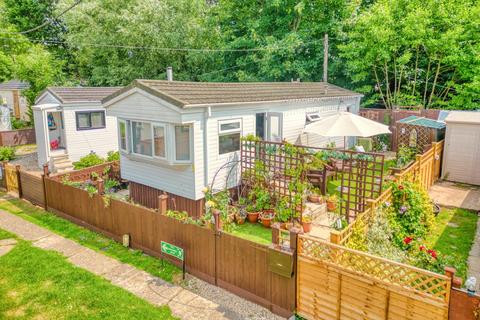 5 Haygrove Park, Trull, Taunton 1 bed park home for sale