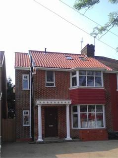 76 Cotswold Gardens, London NW2 3 bed maisonette for sale