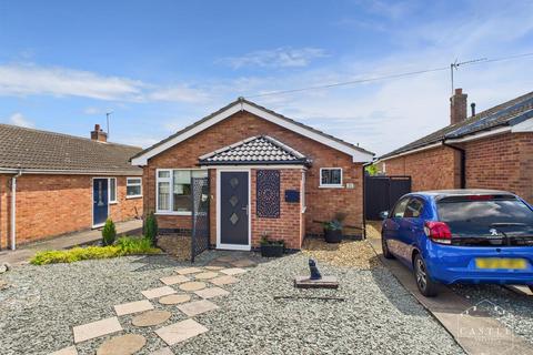 Kintyre Close, Hinckley 2 bed detached bungalow for sale