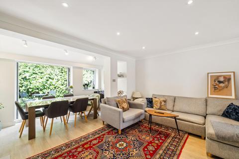 Matthews Street, London, SW11 3 bed terraced house for sale