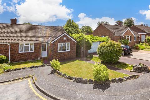 Wyvern Close, Snodland, Kent 3 bed semi