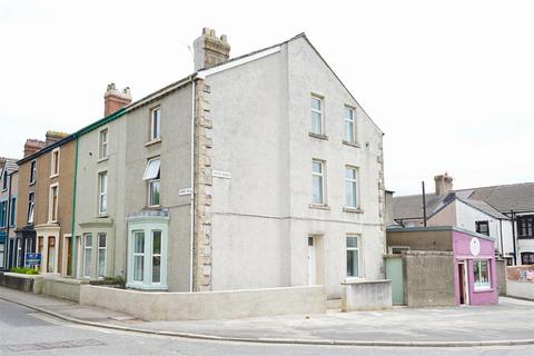 Horn Hill, Millom 4 bed end of terrace house for sale