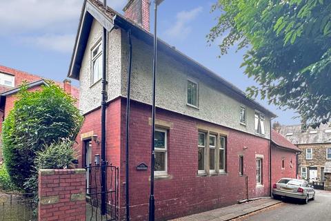 Billams Hill, Otley, LS21 3 bed semi
