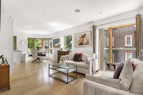 St. John's Hill, London, SW11 1 bed apartment for sale