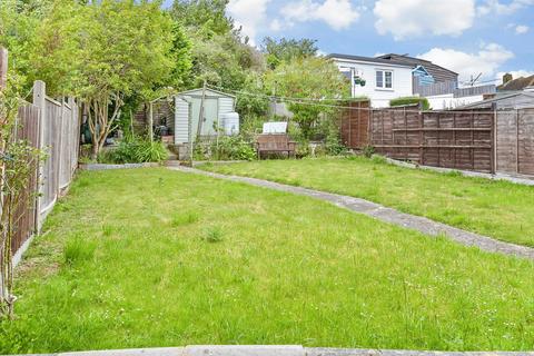 Bodiam Avenue, Brighton BN2 3 bed semi