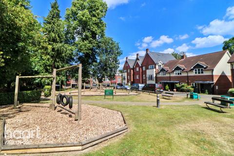 Uplands Road, Guildford 1 bed apartment for sale