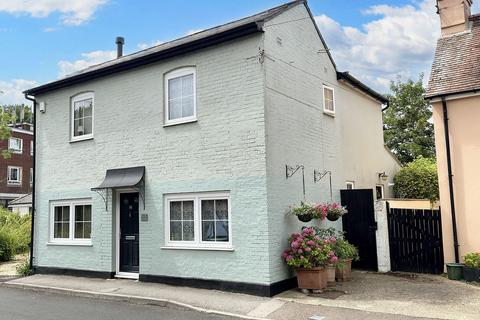 South Street, Hythe, SO45 3 bed detached house for sale