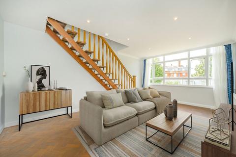 Kersfield Road, London SW15 2 bed flat for sale