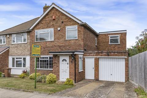 Tyron Way, Sidcup 3 bed semi