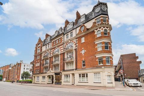Lower Richmond Road, Putney, London... 2 bed flat for sale