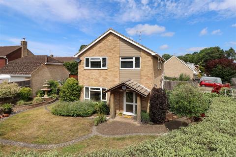 Folly Close, Fleet GU52 4 bed detached house for sale
