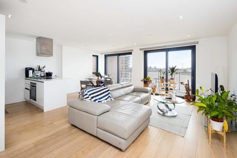 Yabsley Street, London, E14 3 bed apartment for sale