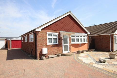 Norfolk Avenue, Clacton on Sea, CO15 2 bed bungalow for sale
