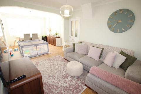 Watson Road, Clacton on Sea, CO15 3 bed semi