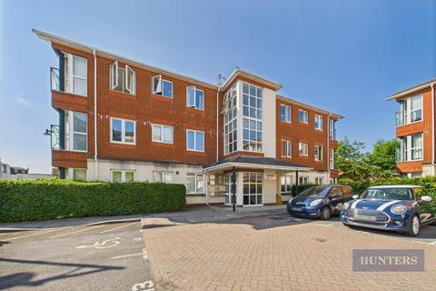 Osborne House, Canute Road, Southampton 2 bed flat for sale